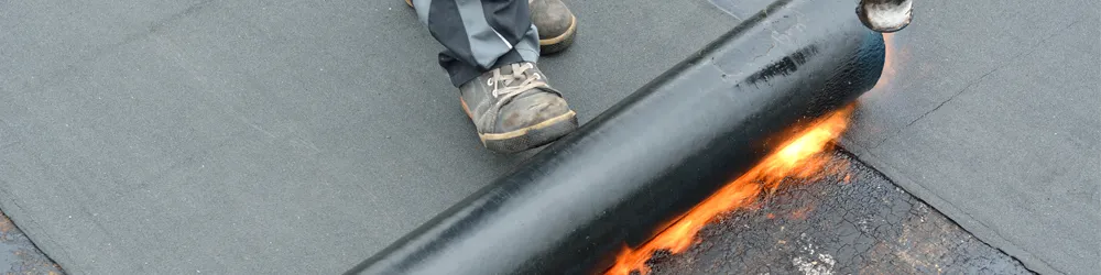 Montaż papy wierzchniego krycia Montaż papy wierzchniego krycia